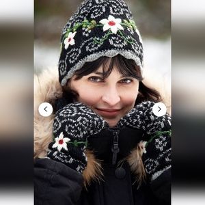 Alma Knitwear Hat & Mittens